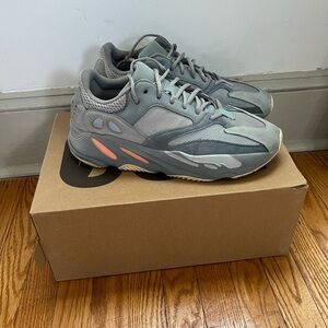 Yeezy Boost 700